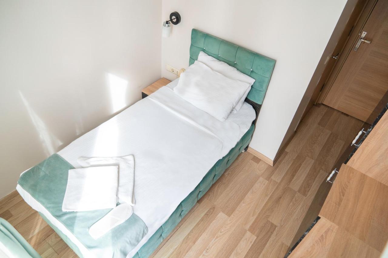 Loss Hotel Catalca Екстер'єр фото