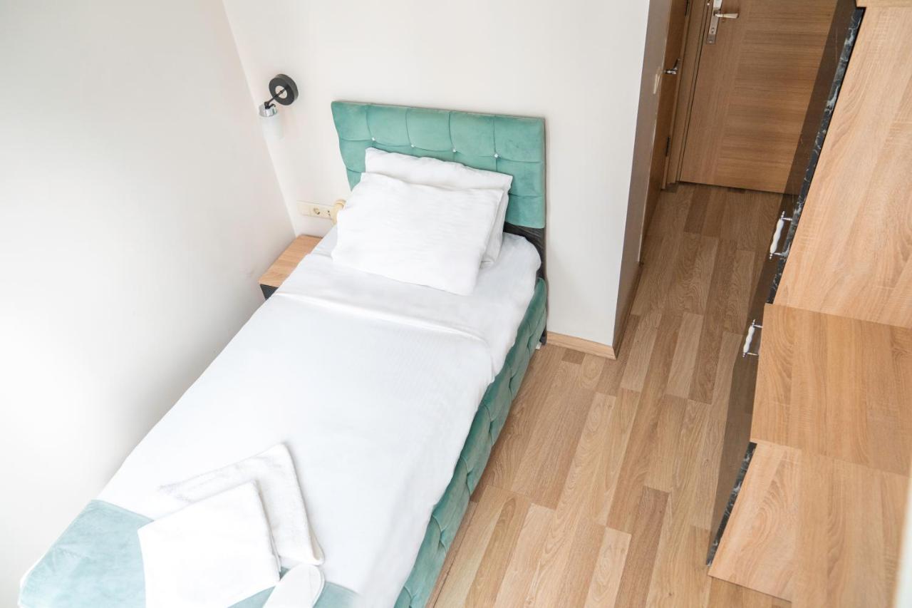 Loss Hotel Catalca Екстер'єр фото