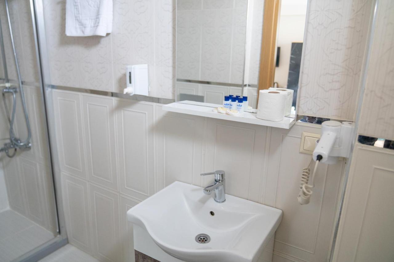 Loss Hotel Catalca Екстер'єр фото