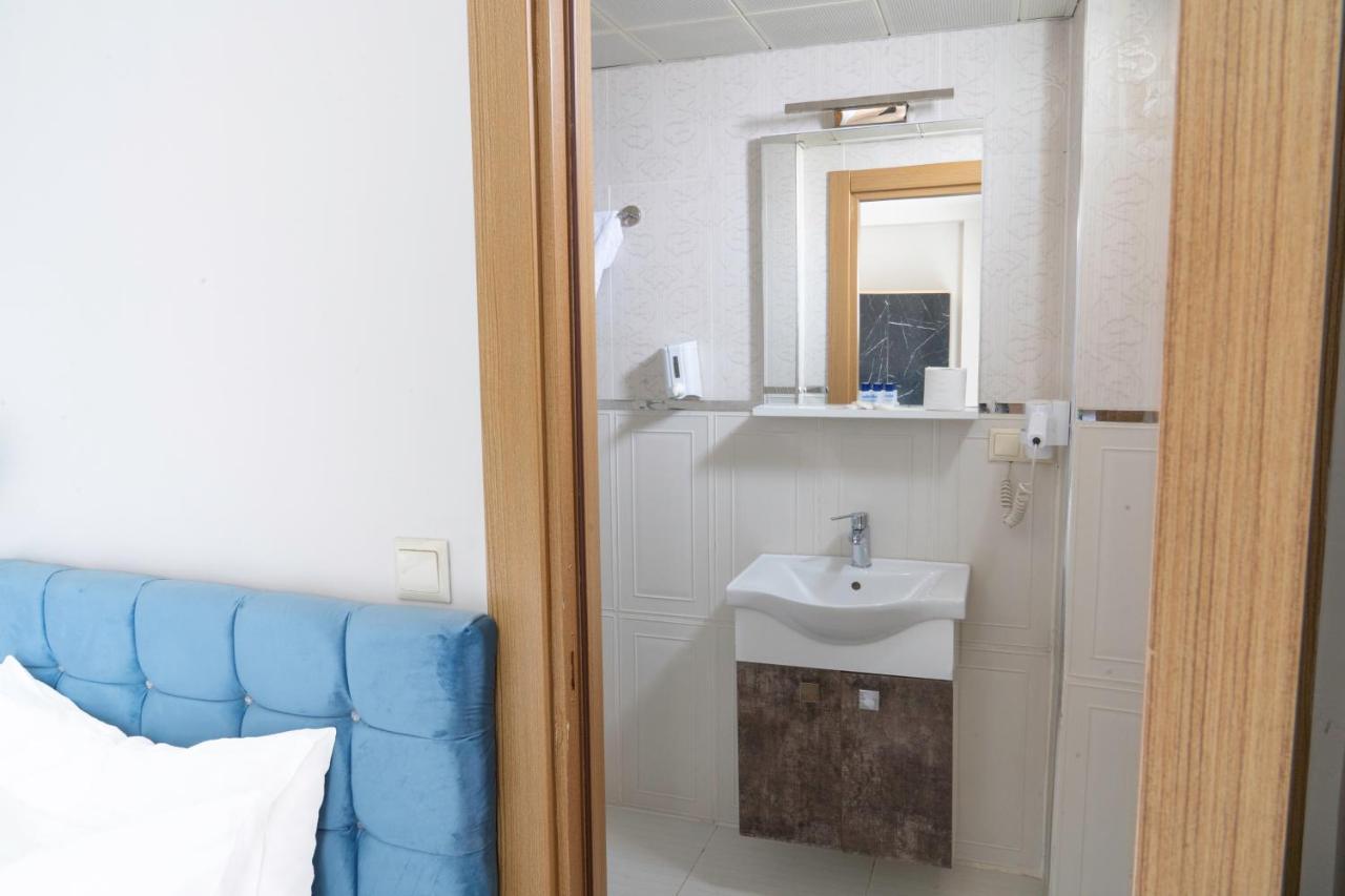 Loss Hotel Catalca Екстер'єр фото