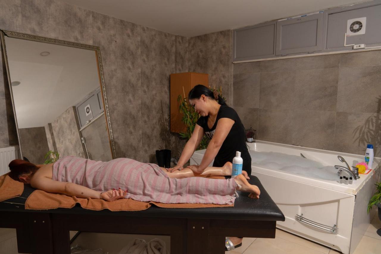 Loss Hotel Catalca Екстер'єр фото
