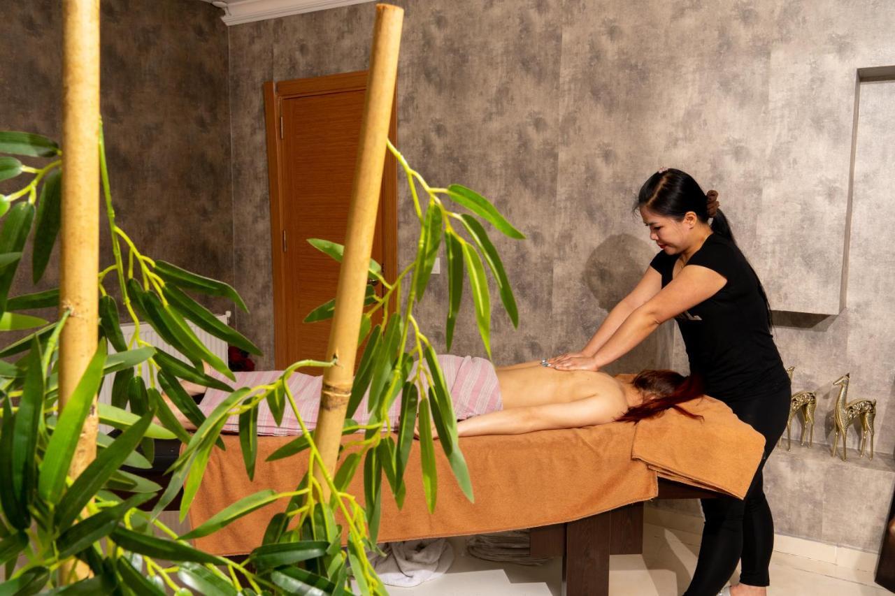 Loss Hotel Catalca Екстер'єр фото